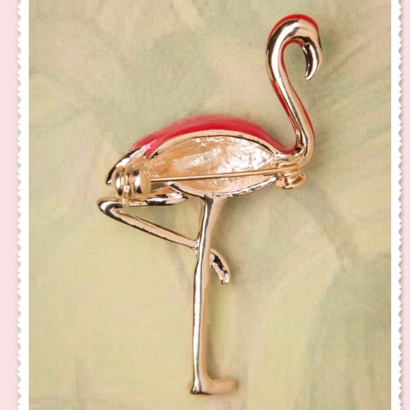 Pink Teardrop Flamingo 🦩 Brooch - Picture 3 of 7